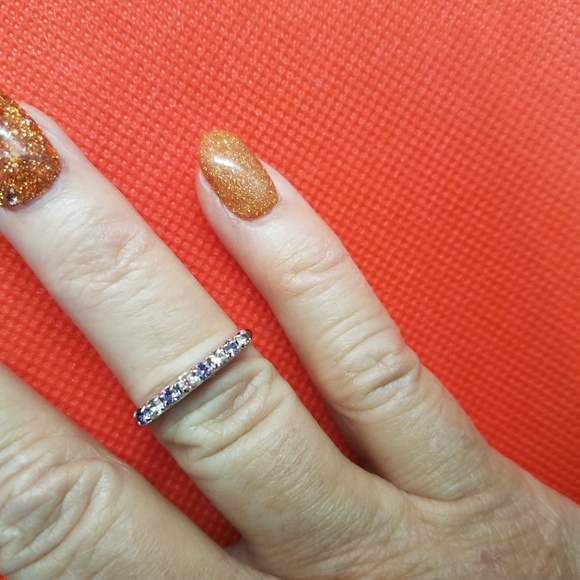 Silver toned  ring  size 6 - Picture 2 of 3